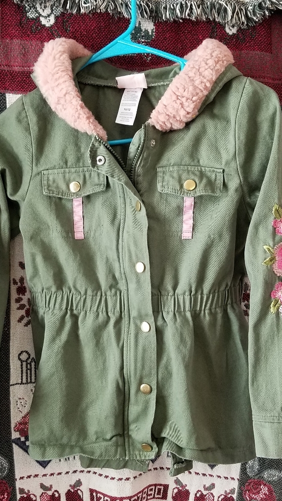 Girls  jacket size 10/12